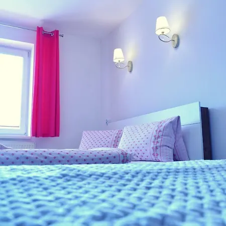 Rum i privatbostad Dom Pri Potoku *